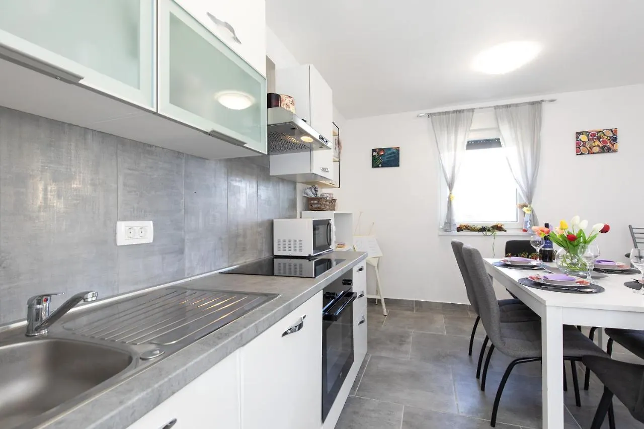 Apartment Patrick With Private Pool Čižići كرواتيا